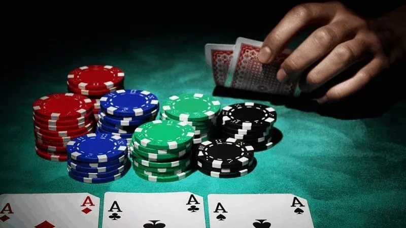 Bài tú lơ khơ là khái niệm tương đối rộng, dùng để chỉ nhiều game bài khác nhau